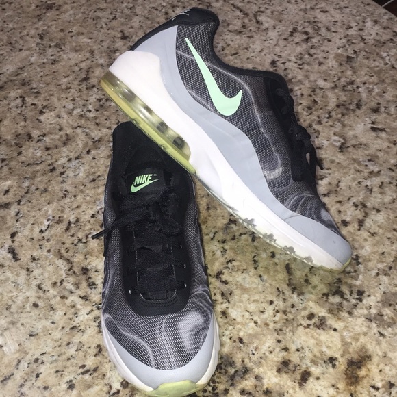 Nike Air Max Invigor Print - Picture 7 of 8